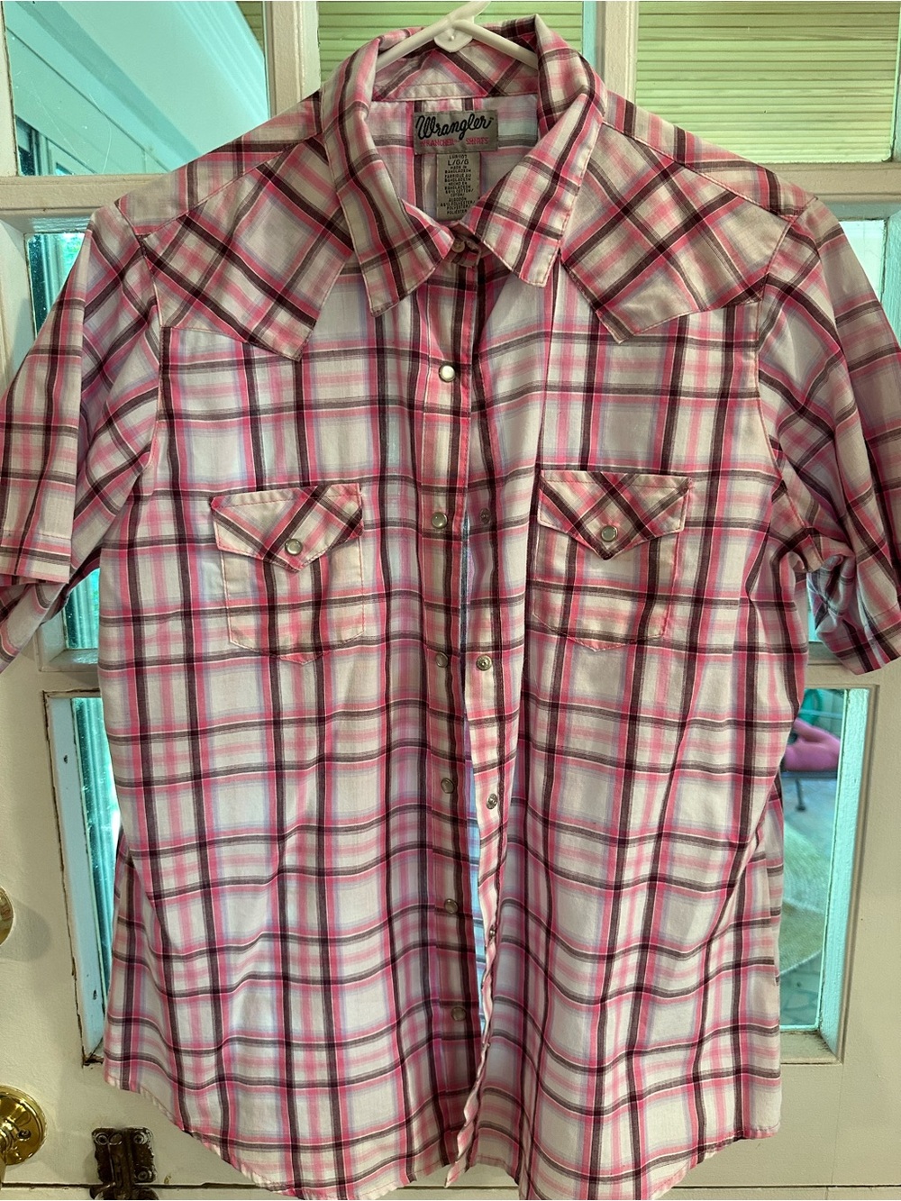 Wrangler Wrancher Women’s Pink Plaid Short-Sleeve Western Button-Down